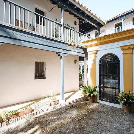 Aitana'S Retreat With Charming Garden Apartman Sevilla Kültér fotó